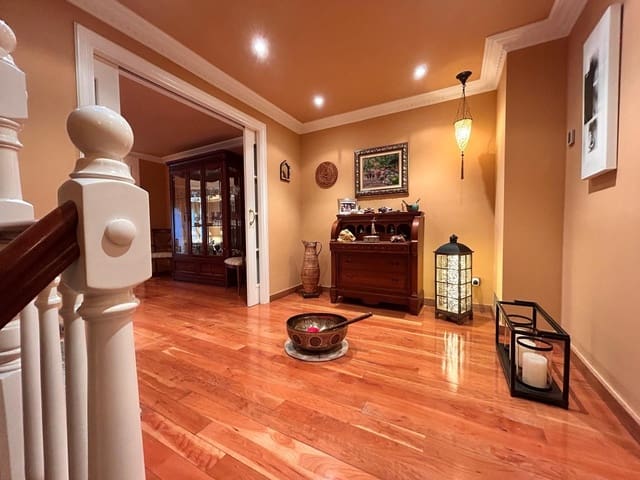 4 sypialnia Dom na sprzedaż w Mataró z garażem - 890 000 € (Ref: 10187246)
