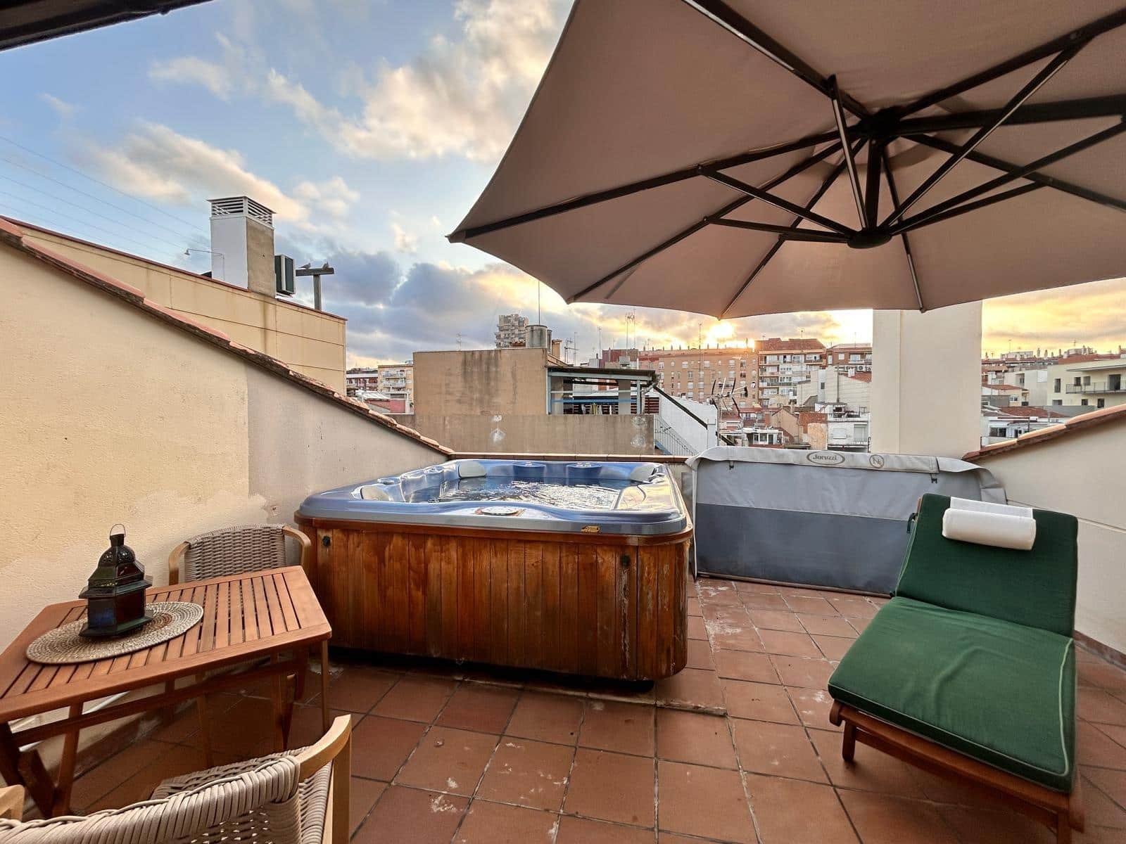Casa de 4 habitaciones en Mataró en venta con garaje - 890.000 € (Ref: 10187246)