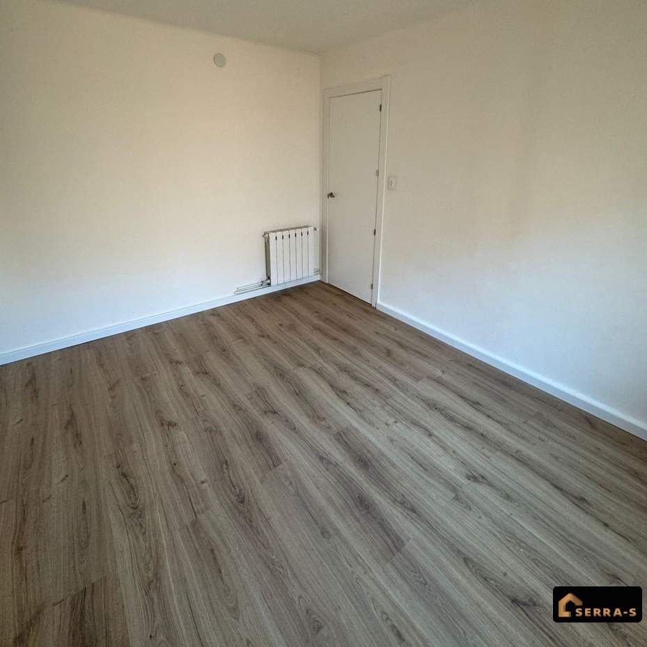 4 soveværelse Lejlighed til salg i Mataro - € 275.000 (Ref: 9956044)