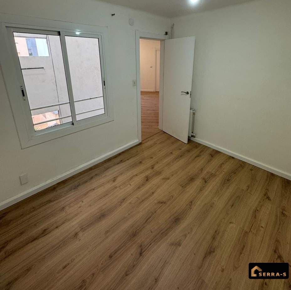4 soveværelse Lejlighed til salg i Mataro - € 275.000 (Ref: 9956044)