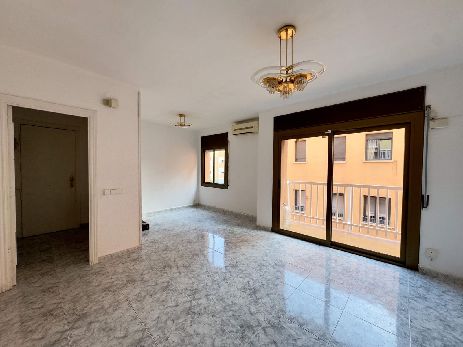 4 soveværelse Lejlighed til salg i Mataro - € 280.000 (Ref: 9956045)