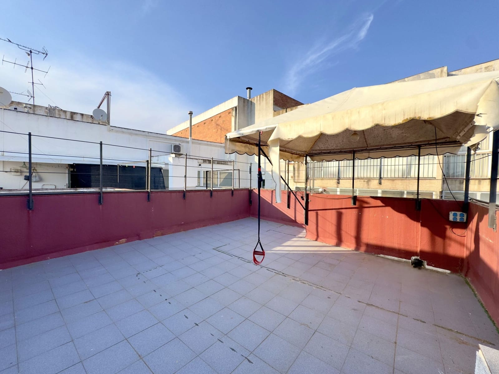 4 bedroom Flat for sale in Mataro - € 280,000 (Ref: 9956045)
