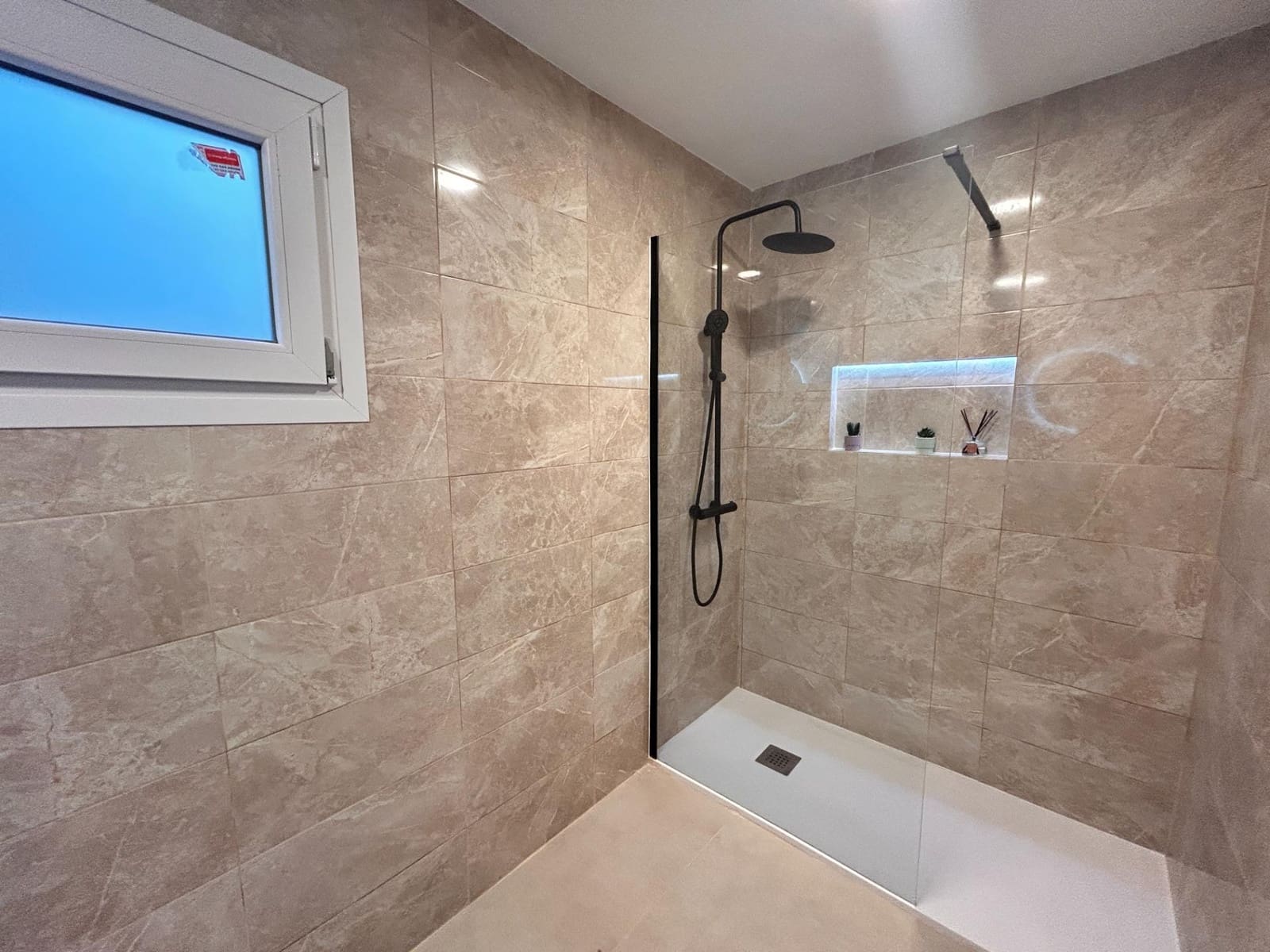 3 slaapkamer Flat te koop in Mataro - € 185.000 (Ref: 9956046)