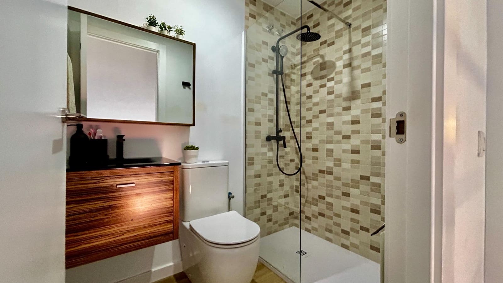 3 slaapkamer Penthouse te koop in Mataro - € 383.000 (Ref: 9956047)