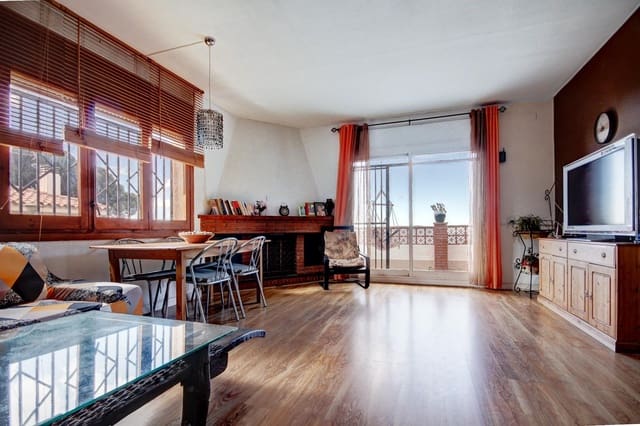 4 sypialnia Willa na sprzedaż w Sant Iscle de Vallalta z garażem - 279 000 € (Ref: 9956050)
