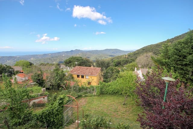 4 sypialnia Willa na sprzedaż w Sant Iscle de Vallalta z garażem - 279 000 € (Ref: 9956050)