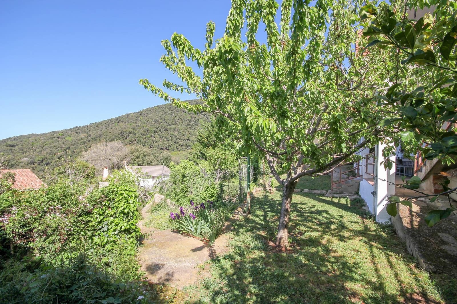 4 sypialnia Willa na sprzedaż w Sant Iscle de Vallalta z garażem - 279 000 € (Ref: 9956050)