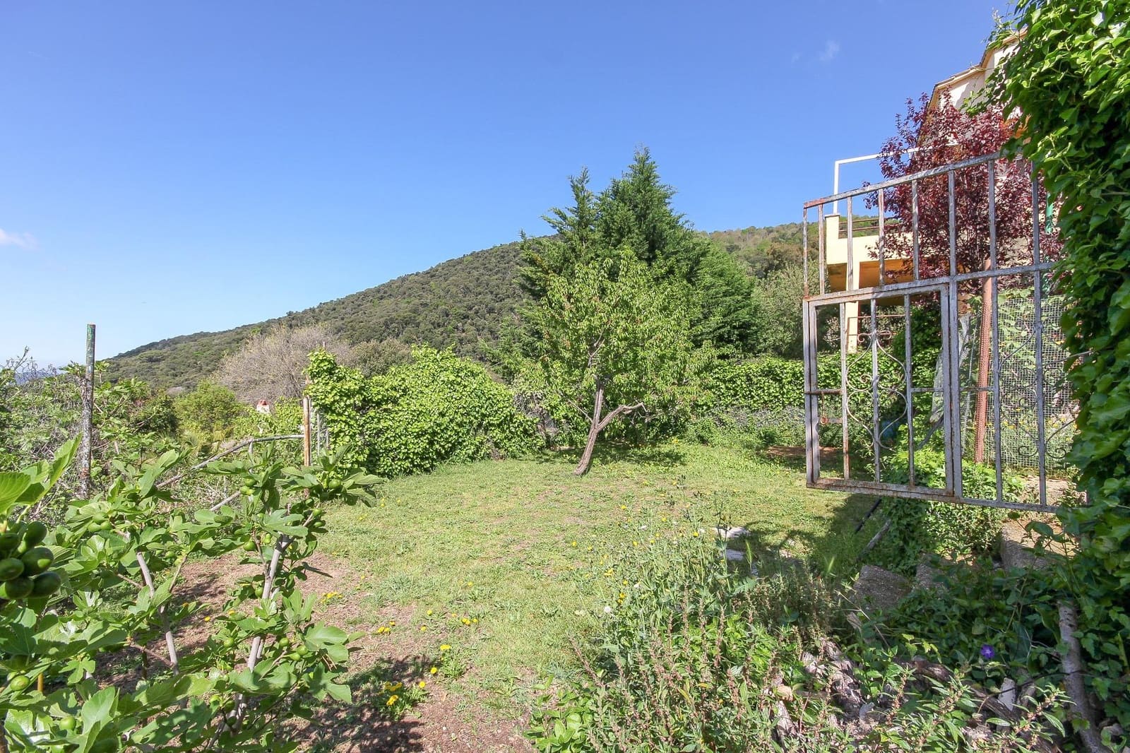 4 sypialnia Willa na sprzedaż w Sant Iscle de Vallalta z garażem - 279 000 € (Ref: 9956050)