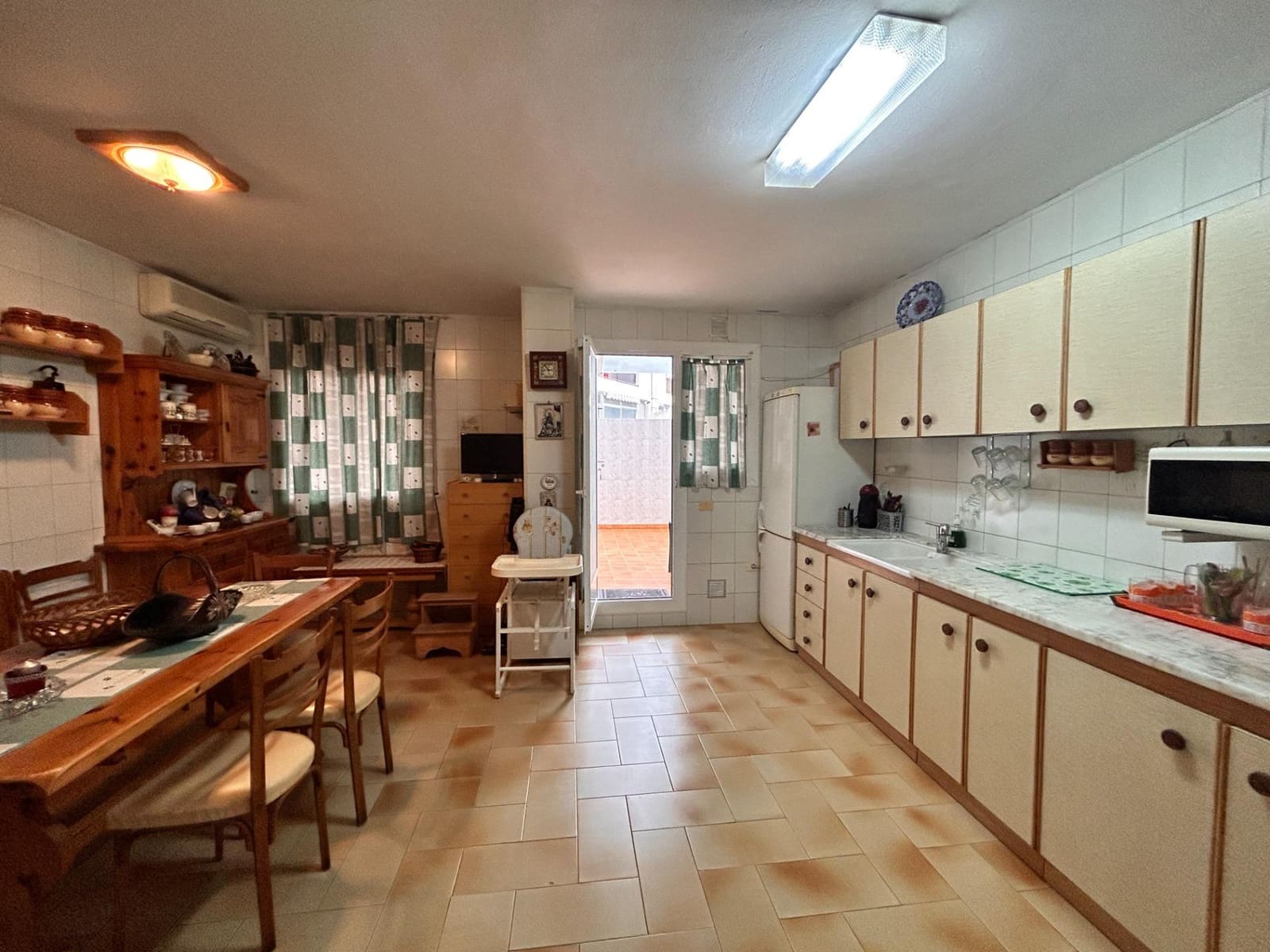 3 soveværelse Lejlighed til salg i Mataro - € 359.000 (Ref: 9956054)