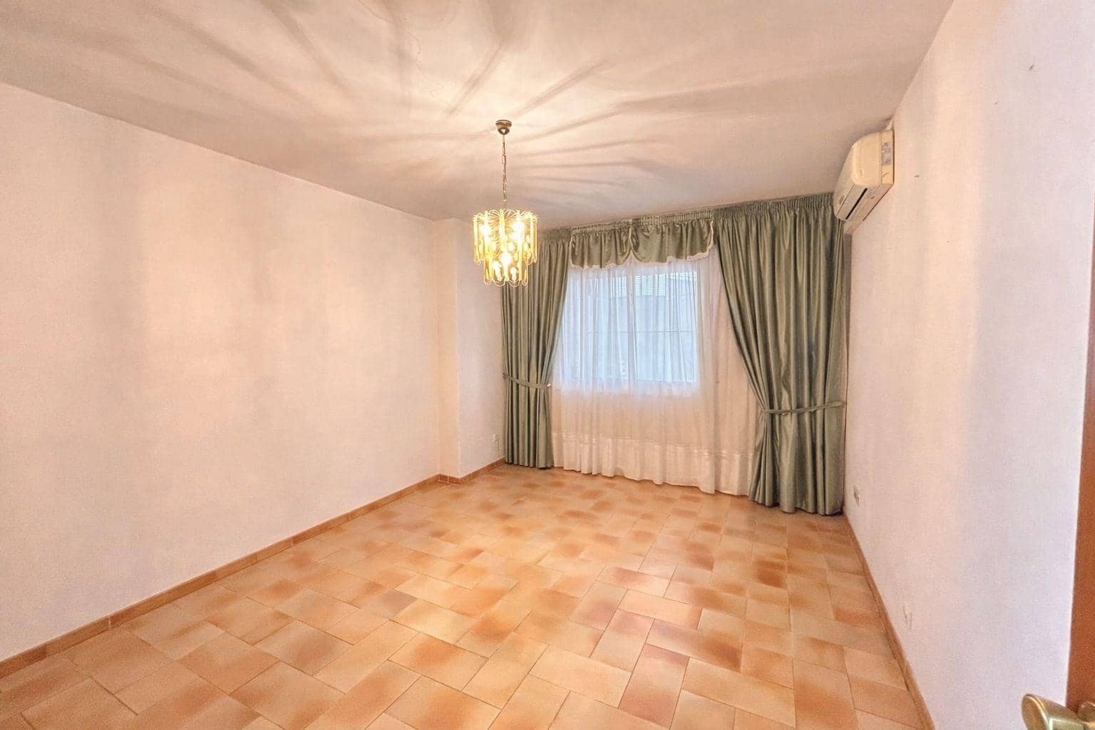 3 soveværelse Lejlighed til salg i Mataro - € 359.000 (Ref: 9956054)
