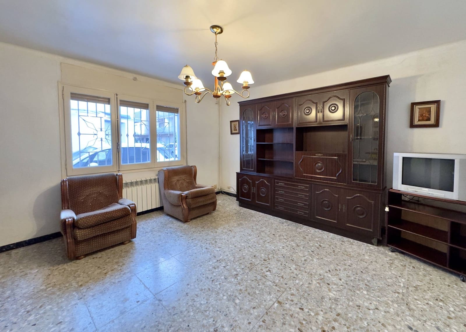 4 bedroom Townhouse for sale in Blanes with garage - € 440,000 (Ref: 9956055)