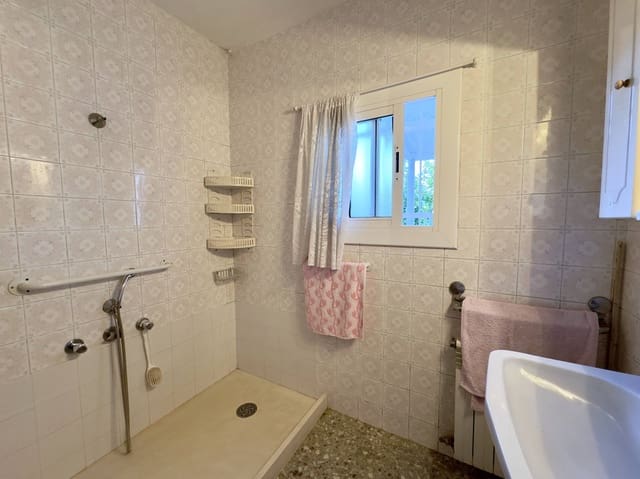 4 slaapkamer Huis te koop in Blanes met garage - € 440.000 (Ref: 9956055)