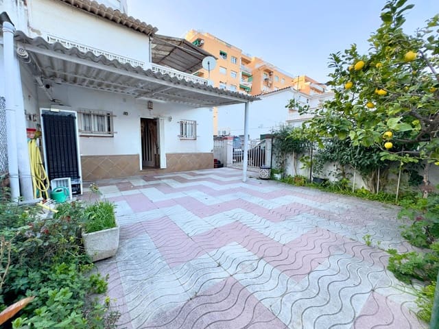 4 slaapkamer Huis te koop in Blanes met garage - € 440.000 (Ref: 9956055)