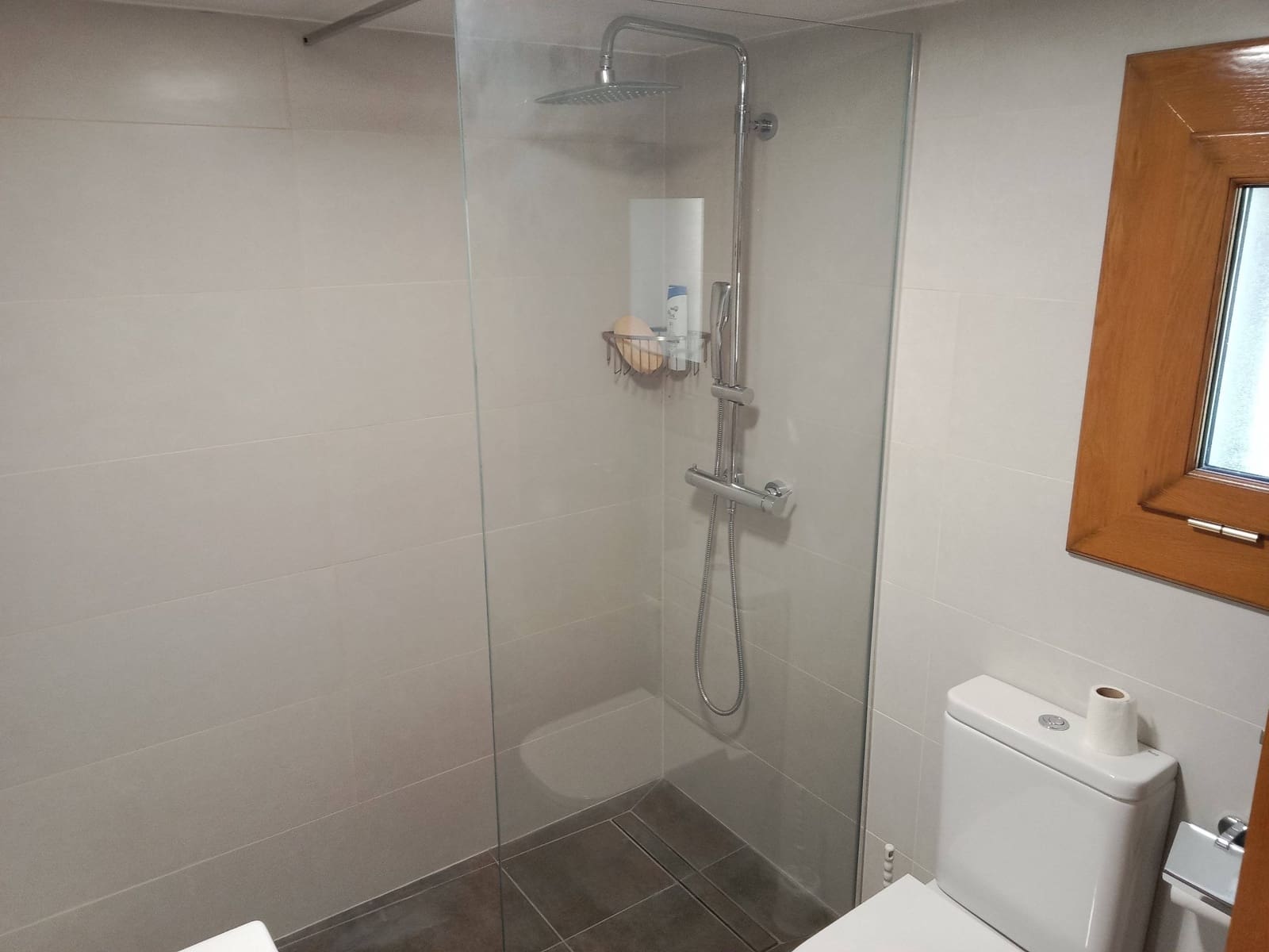 4 chambre Villa/Maison à vendre à Santa Susanna avec piscine garage - 580 000 € (Ref: 9956057)