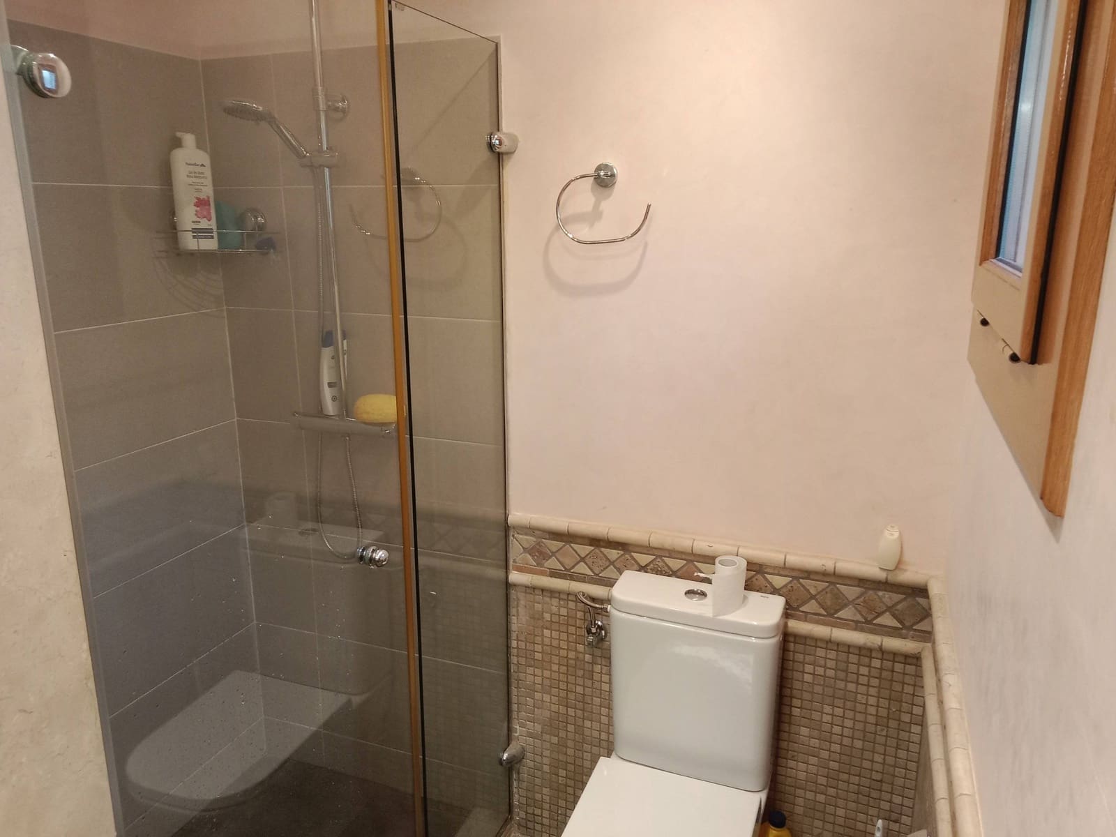 4 chambre Villa/Maison à vendre à Santa Susanna avec piscine garage - 580 000 € (Ref: 9956057)