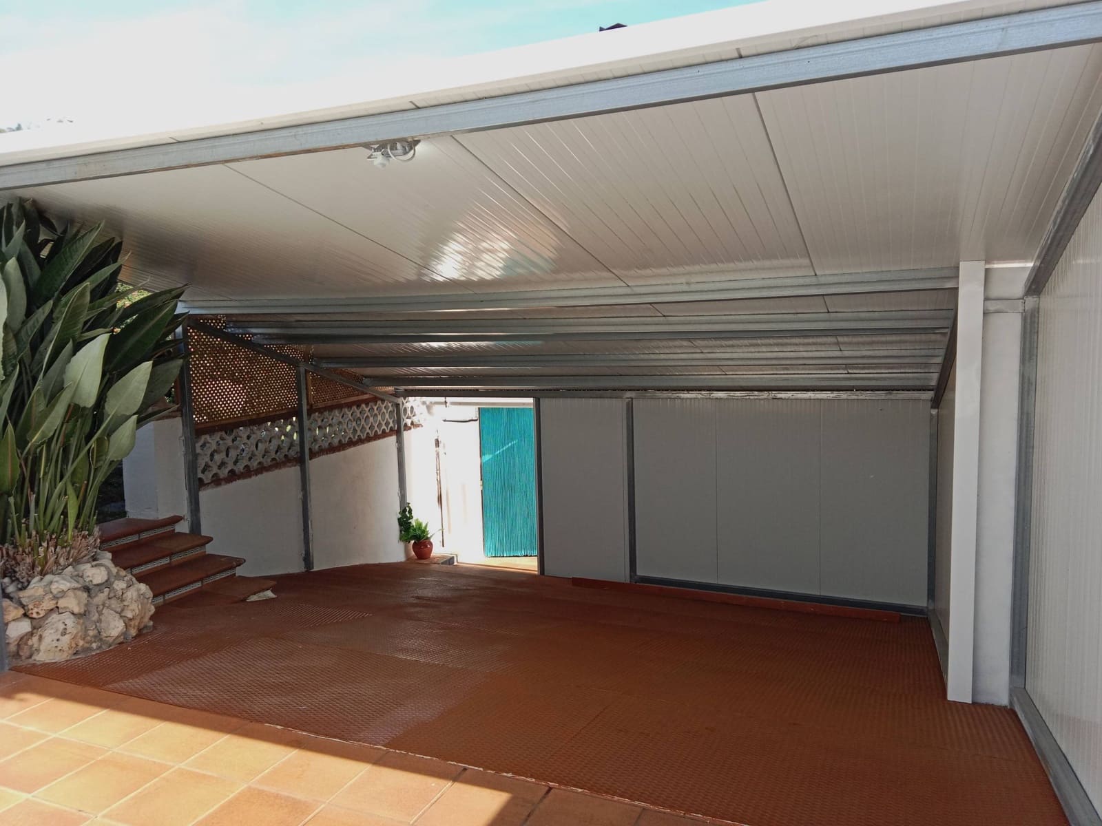 4 chambre Villa/Maison à vendre à Santa Susanna avec piscine garage - 580 000 € (Ref: 9956057)