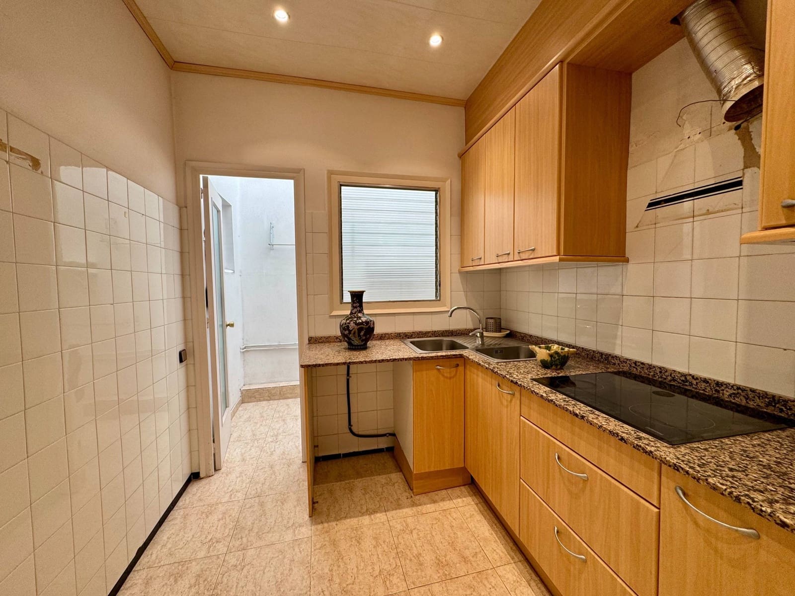 6 soverom Hus til salgs i Pineda de Mar med svømmebasseng garasje - € 595 000 (Ref: 9956058)