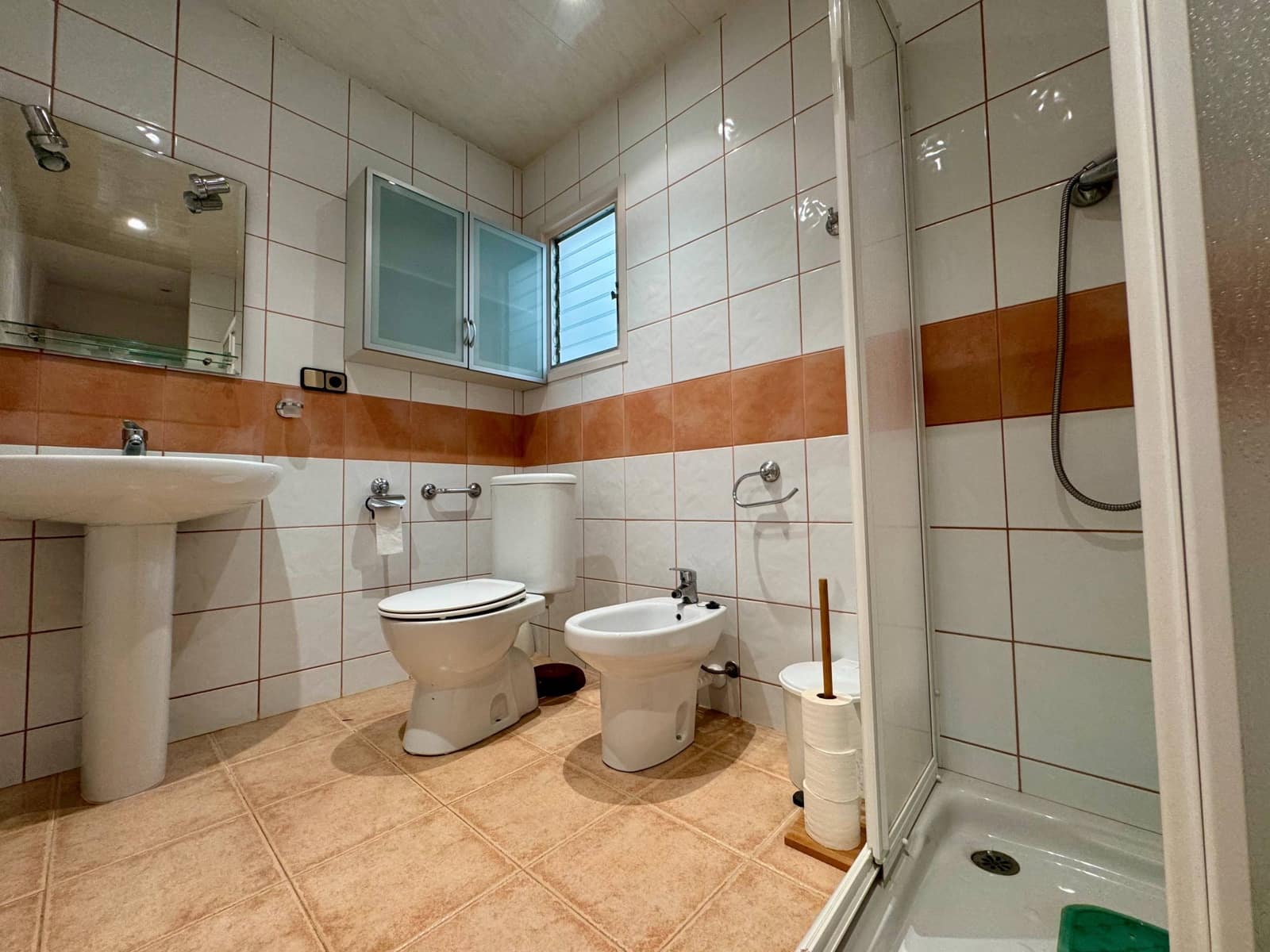 6 soverom Hus til salgs i Pineda de Mar med svømmebasseng garasje - € 595 000 (Ref: 9956058)