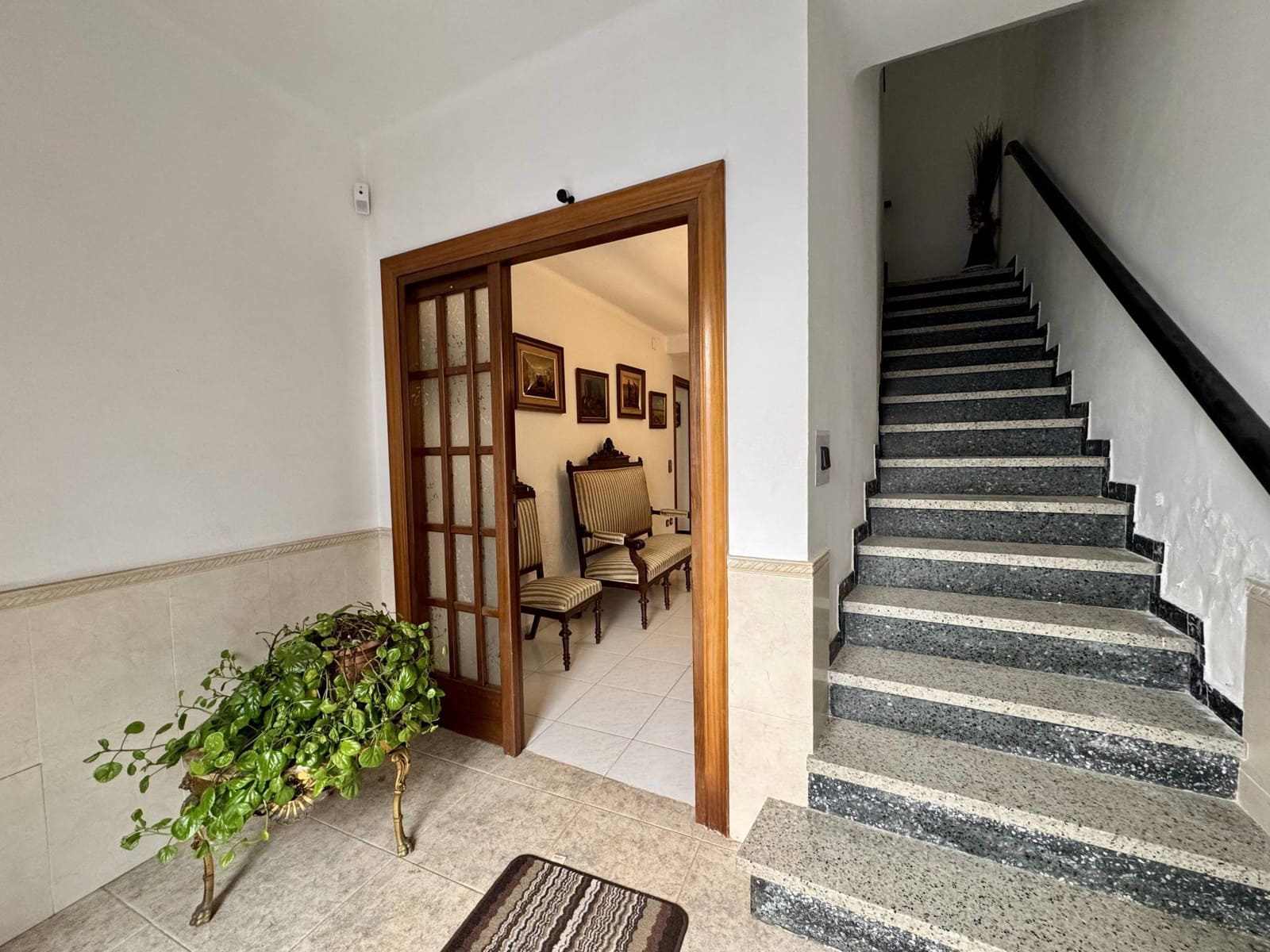 6 soverom Hus til salgs i Pineda de Mar med svømmebasseng garasje - € 595 000 (Ref: 9956058)