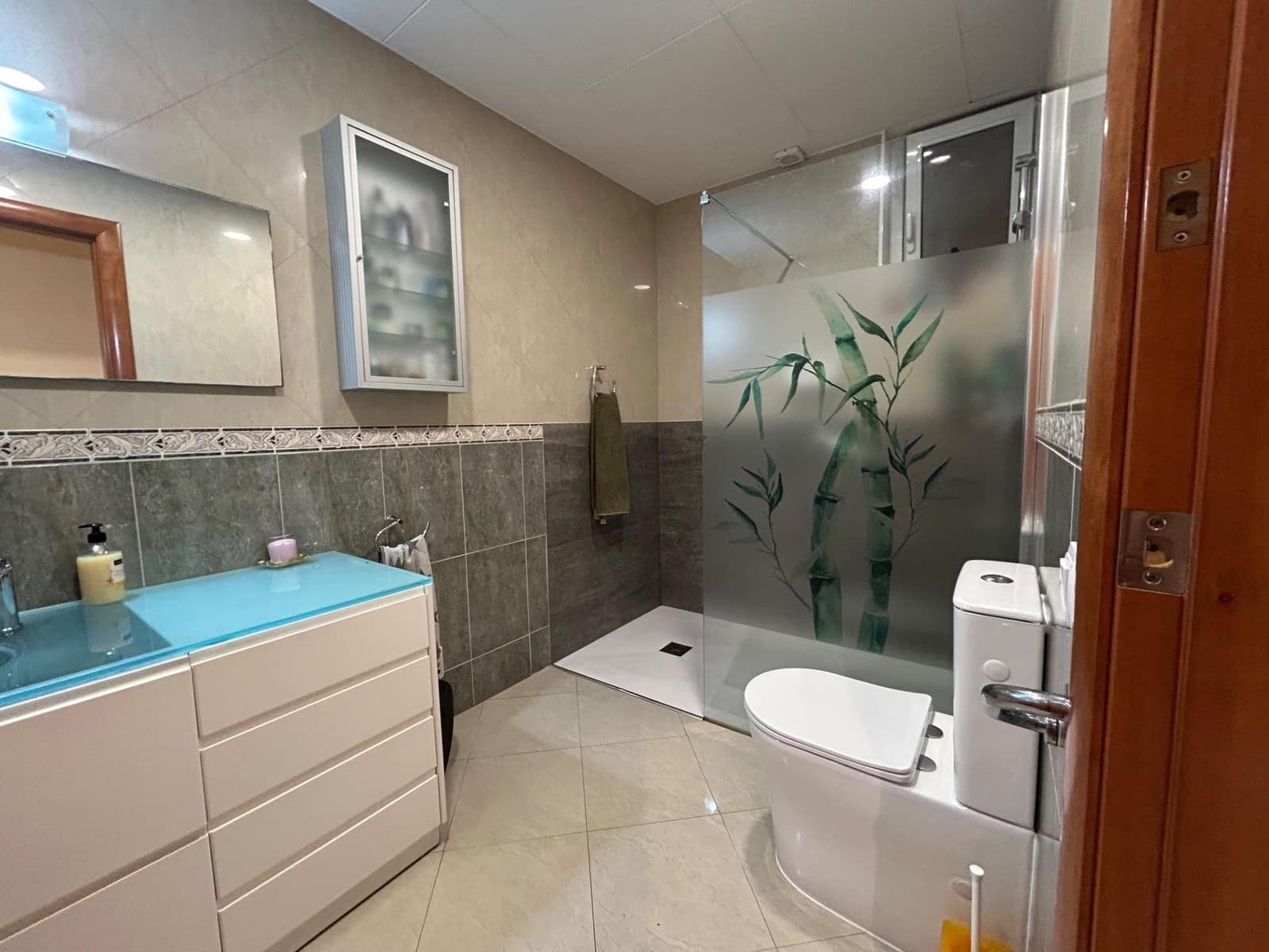4 soveværelse Lejlighed til salg i Mataro - € 350.000 (Ref: 9956061)