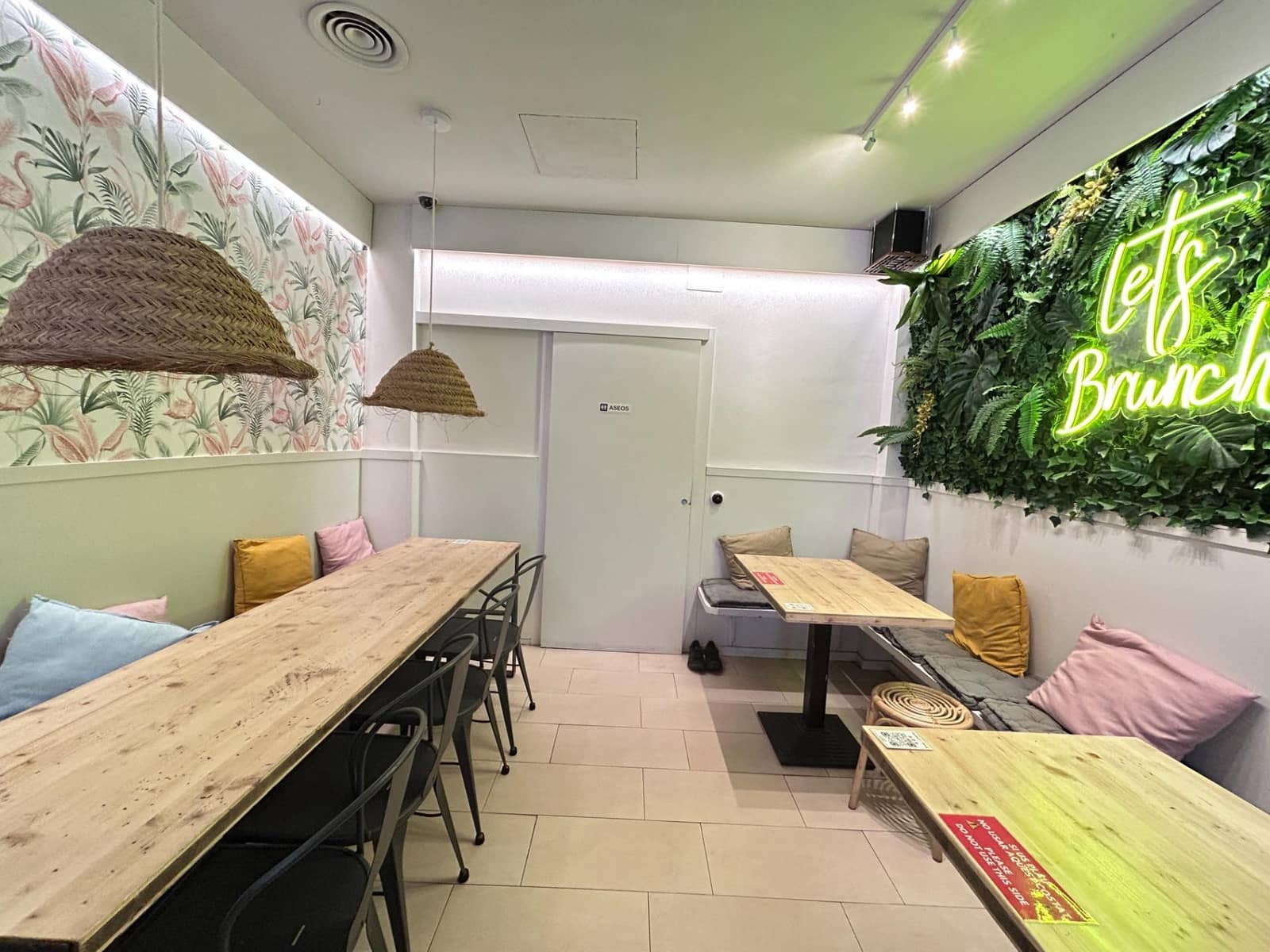 Business for rent in Mataro - € 800 (Ref: 9958096)