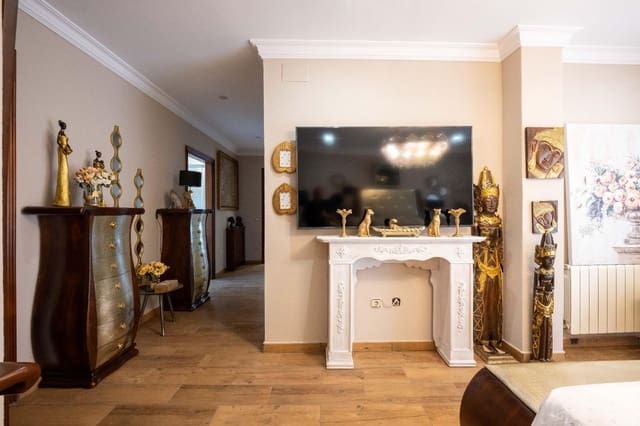 5 chambre Villa/Maison à vendre à Lloret de Mar avec piscine garage - 1 990 000 € (Ref: 9970750)