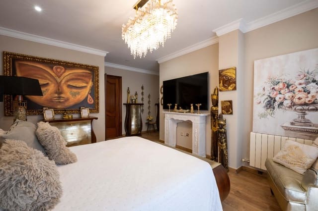5 chambre Villa/Maison à vendre à Lloret de Mar avec piscine garage - 1 990 000 € (Ref: 9970750)