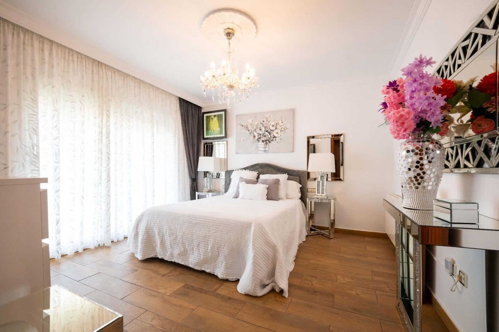 5 sypialnia Willa na sprzedaż w Lloret de Mar z basenem garażem - 1 990 000 € (Ref: 9970750)