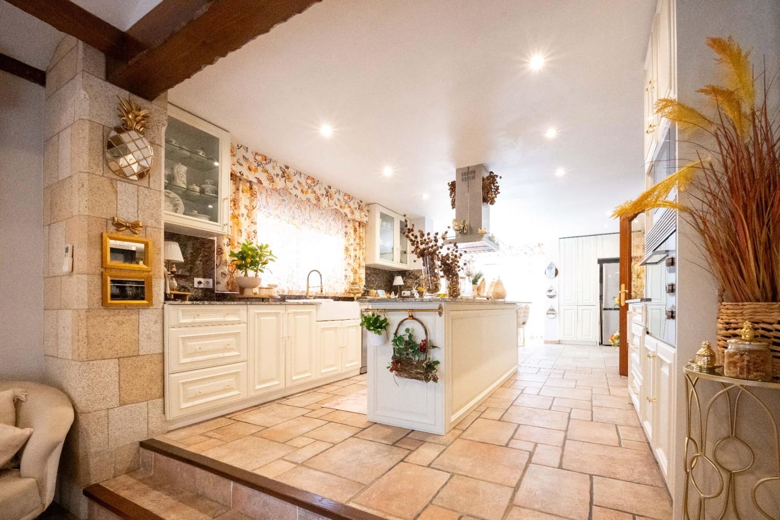 5 sypialnia Willa na sprzedaż w Lloret de Mar z basenem garażem - 1 990 000 € (Ref: 9970750)