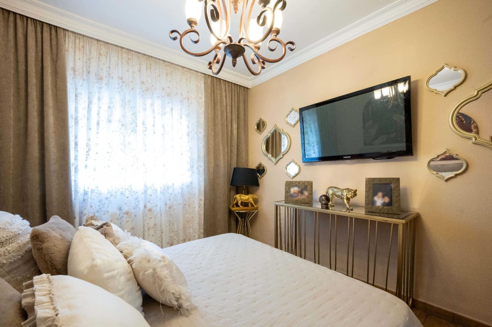 5 sypialnia Willa na sprzedaż w Lloret de Mar z basenem garażem - 1 990 000 € (Ref: 9970750)