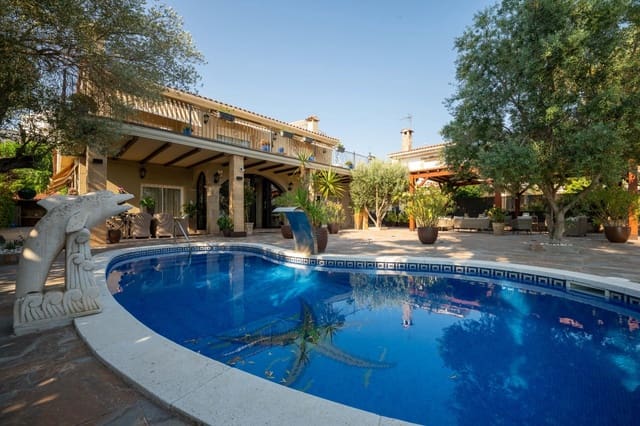 5 Zimmer Villa zu verkaufen in Lloret de Mar mit Pool Garage - 1.990.000 € (Ref: 9970750)
