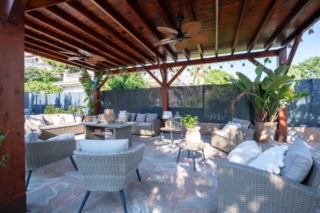 5 Zimmer Villa zu verkaufen in Lloret de Mar mit Pool Garage - 1.990.000 € (Ref: 9970750)
