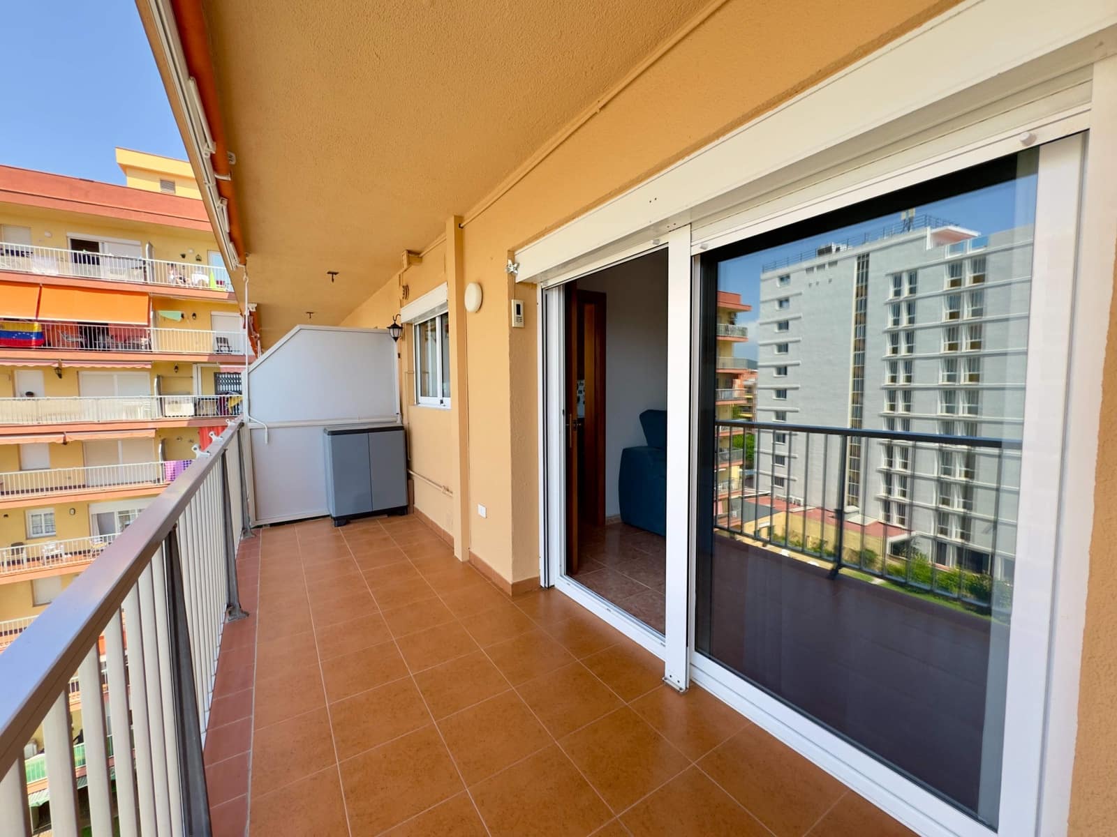 2 bedroom Flat for sale in Malgrat de Mar with pool - € 199,900 (Ref: 9985083)