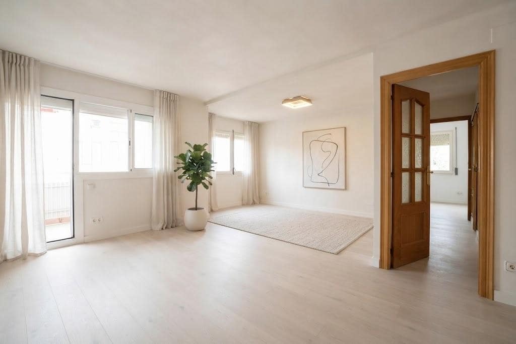 3 sovrum Lägenhet till salu i Mataro - 220 000 € (Ref: 9985084)