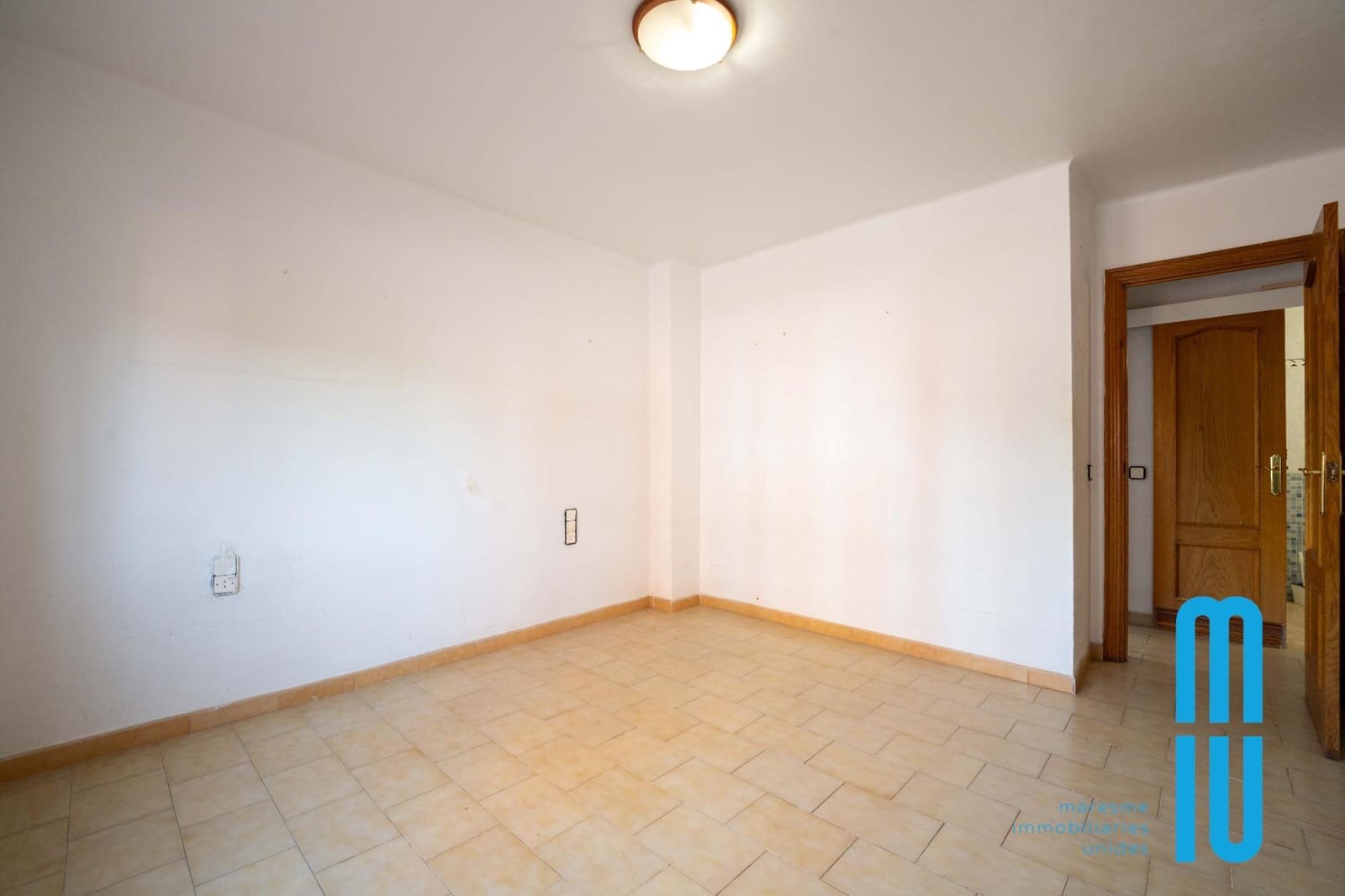 3 sovrum Lägenhet till salu i Mataro - 220 000 € (Ref: 9985084)