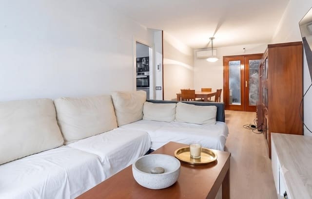 3 bedroom Flat for sale in Arenys de Mar - € 280,000 (Ref: 9990815)