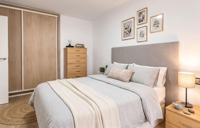 3 bedroom Flat for sale in Arenys de Mar - € 280,000 (Ref: 9990815)