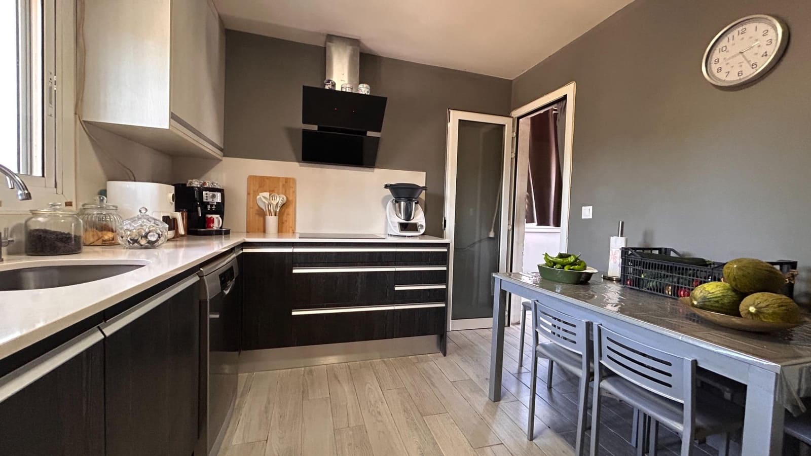 5 slaapkamer Villa te koop in Olesa de Bonesvalls met zwembad - € 400.000 (Ref: 9990816)