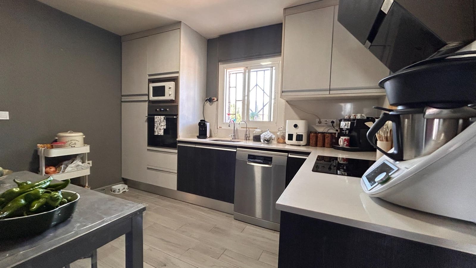 5 slaapkamer Villa te koop in Olesa de Bonesvalls met zwembad - € 400.000 (Ref: 9990816)