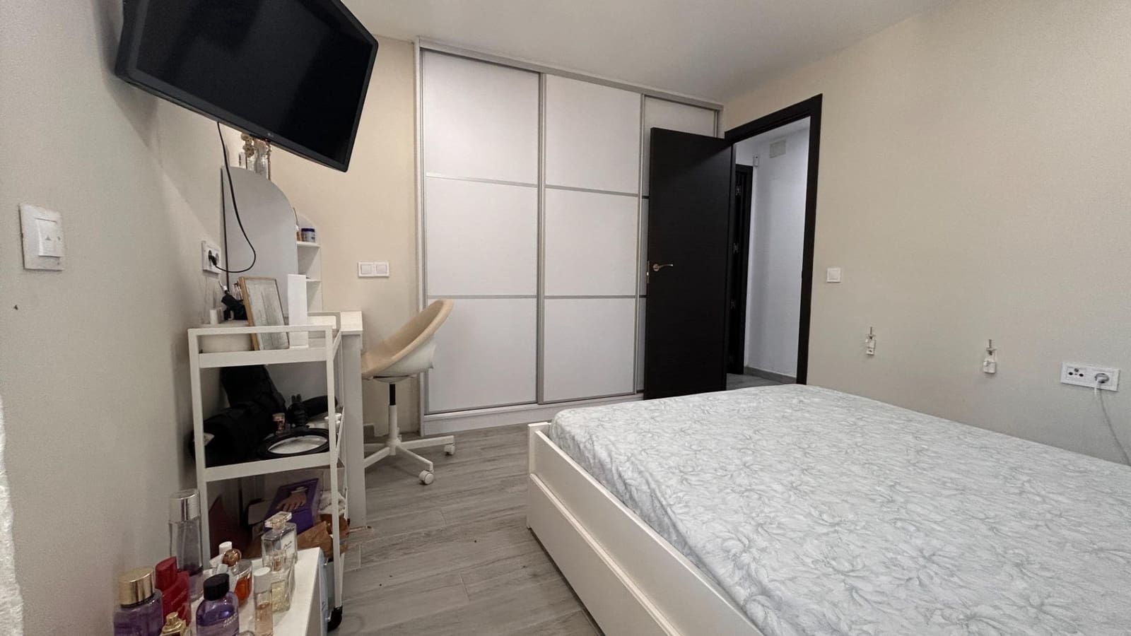 5 slaapkamer Villa te koop in Olesa de Bonesvalls met zwembad - € 400.000 (Ref: 9990816)