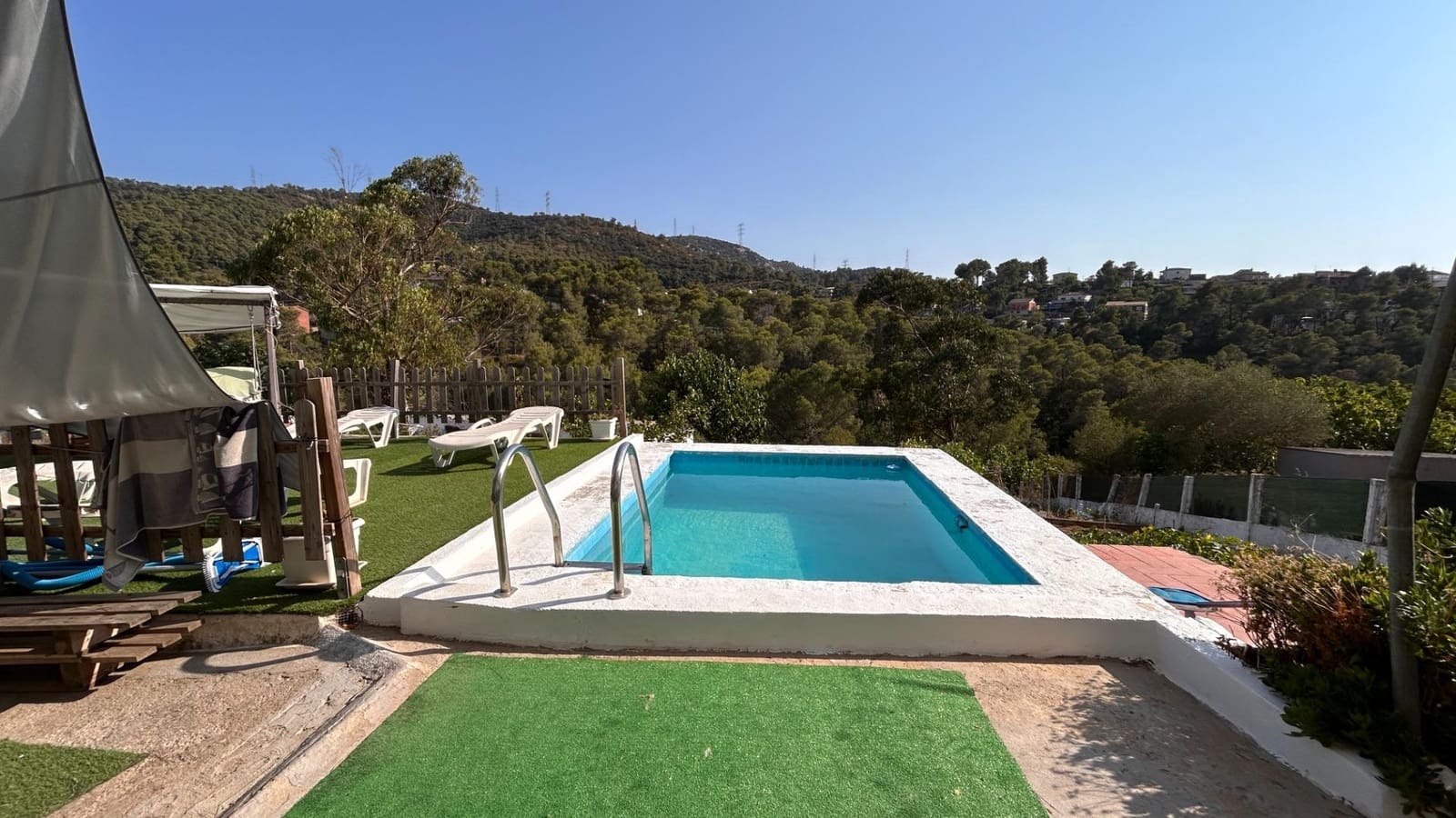 5 slaapkamer Villa te koop in Olesa de Bonesvalls met zwembad - € 400.000 (Ref: 9990816)