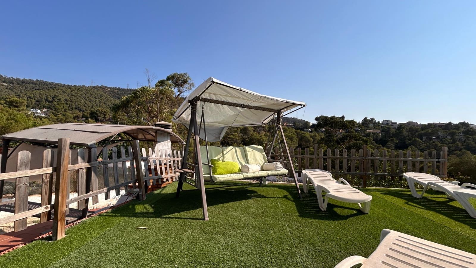 5 slaapkamer Villa te koop in Olesa de Bonesvalls met zwembad - € 400.000 (Ref: 9990816)