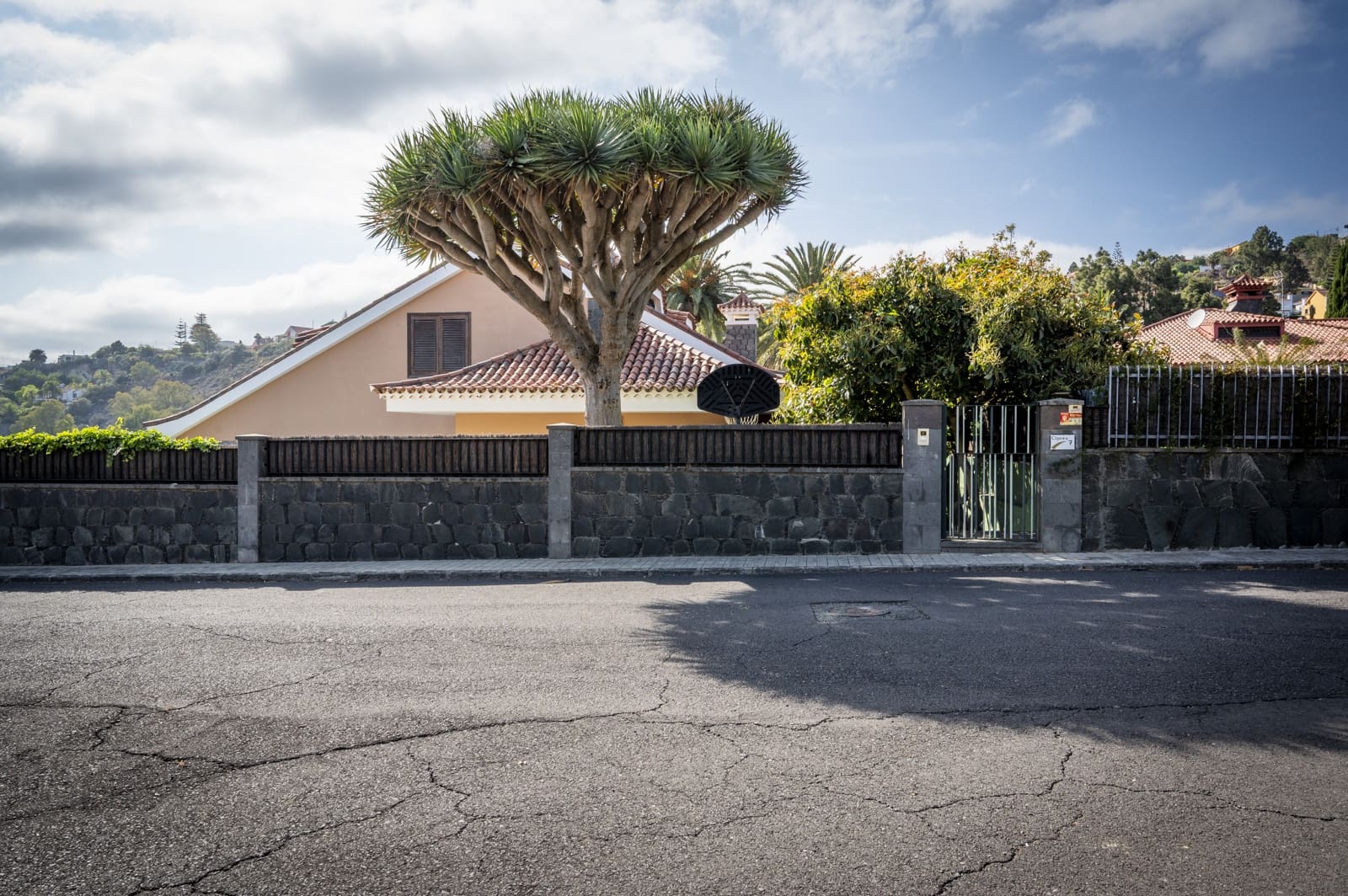 4 sypialnia Dom na sprzedaż w Santa Brigida z basenem garażem - 1 800 000 € (Ref: 9256157)