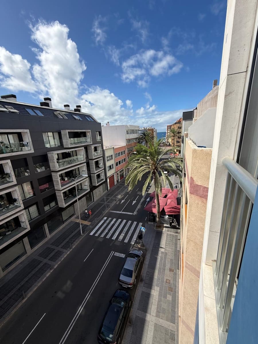 2 soveværelse Penthouse til leje i Las Palmas de Gran Canaria - € 1.700 (Ref: 9263163)