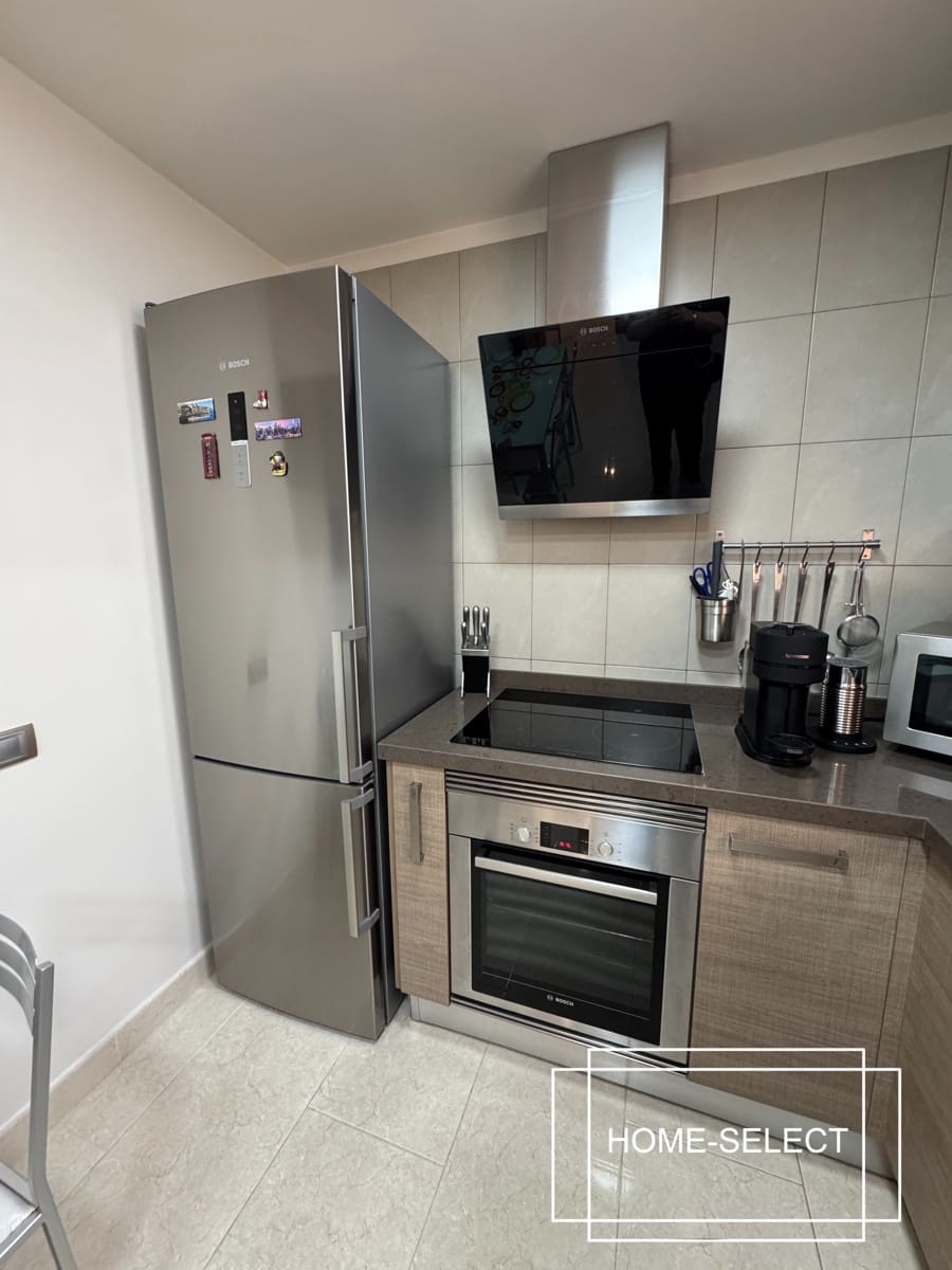 3 bedroom Flat for sale in Las Palmas de Gran Canaria with garage - € 355,000 (Ref: 9448525)