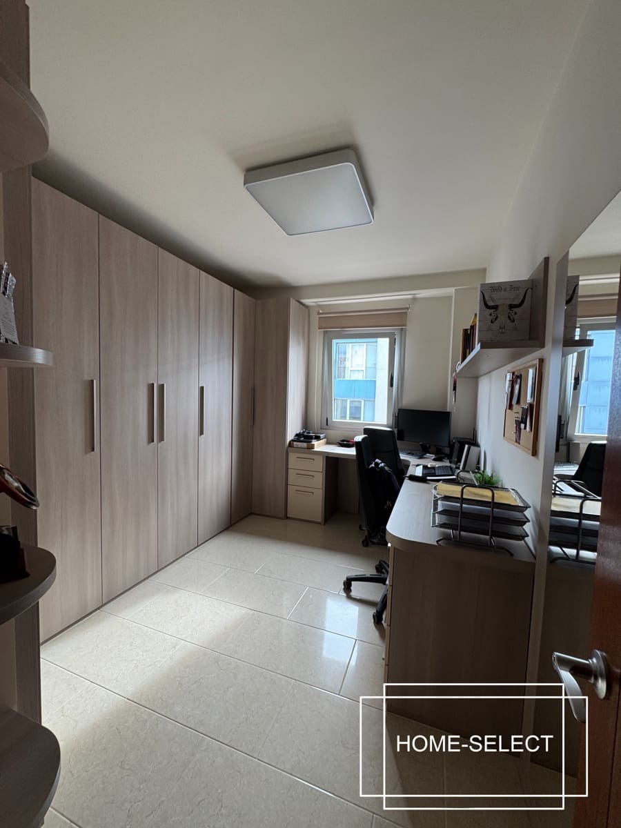 3 bedroom Flat for sale in Las Palmas de Gran Canaria with garage - € 355,000 (Ref: 9448525)