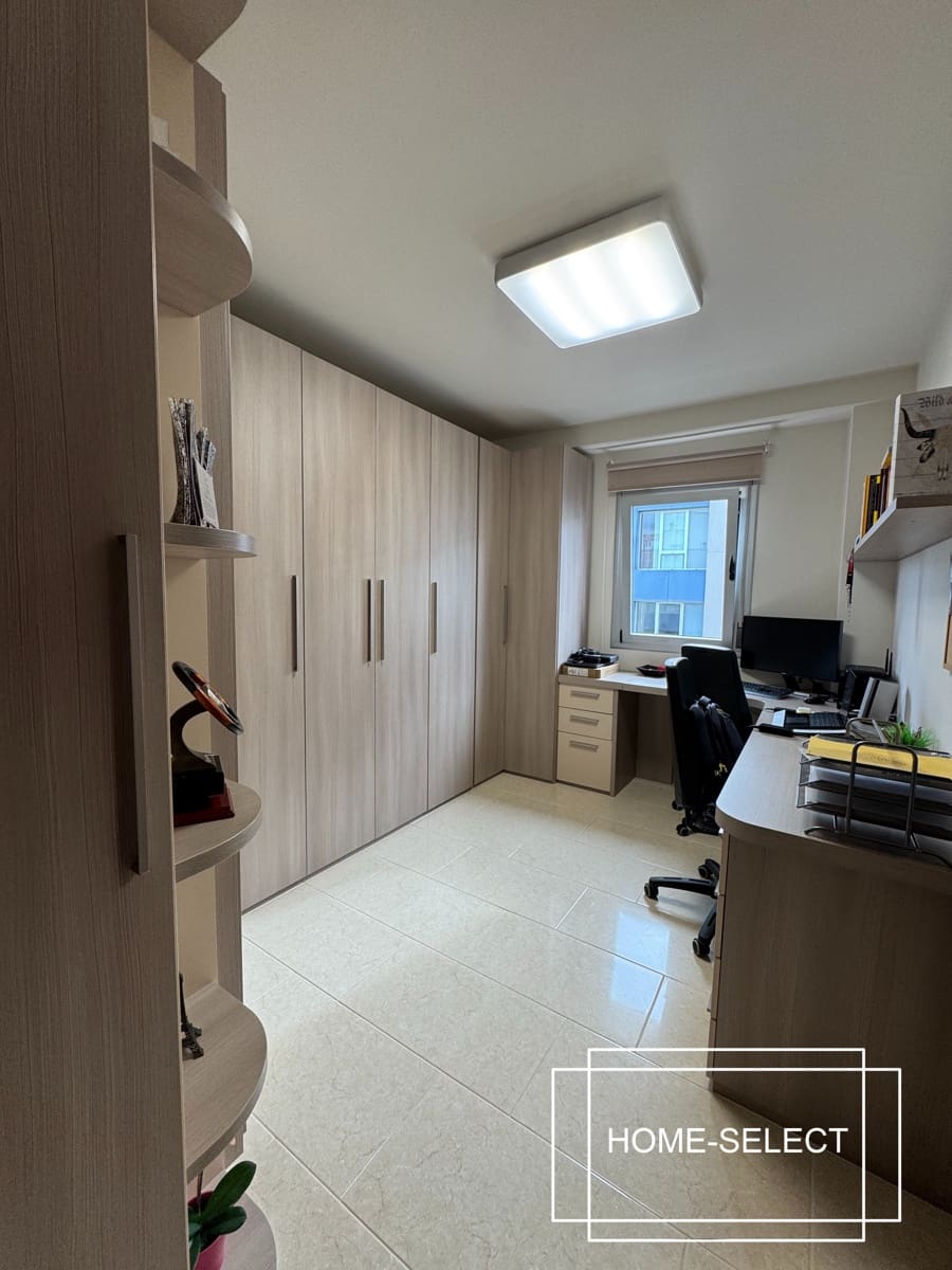 3 bedroom Flat for sale in Las Palmas de Gran Canaria with garage - € 355,000 (Ref: 9448525)