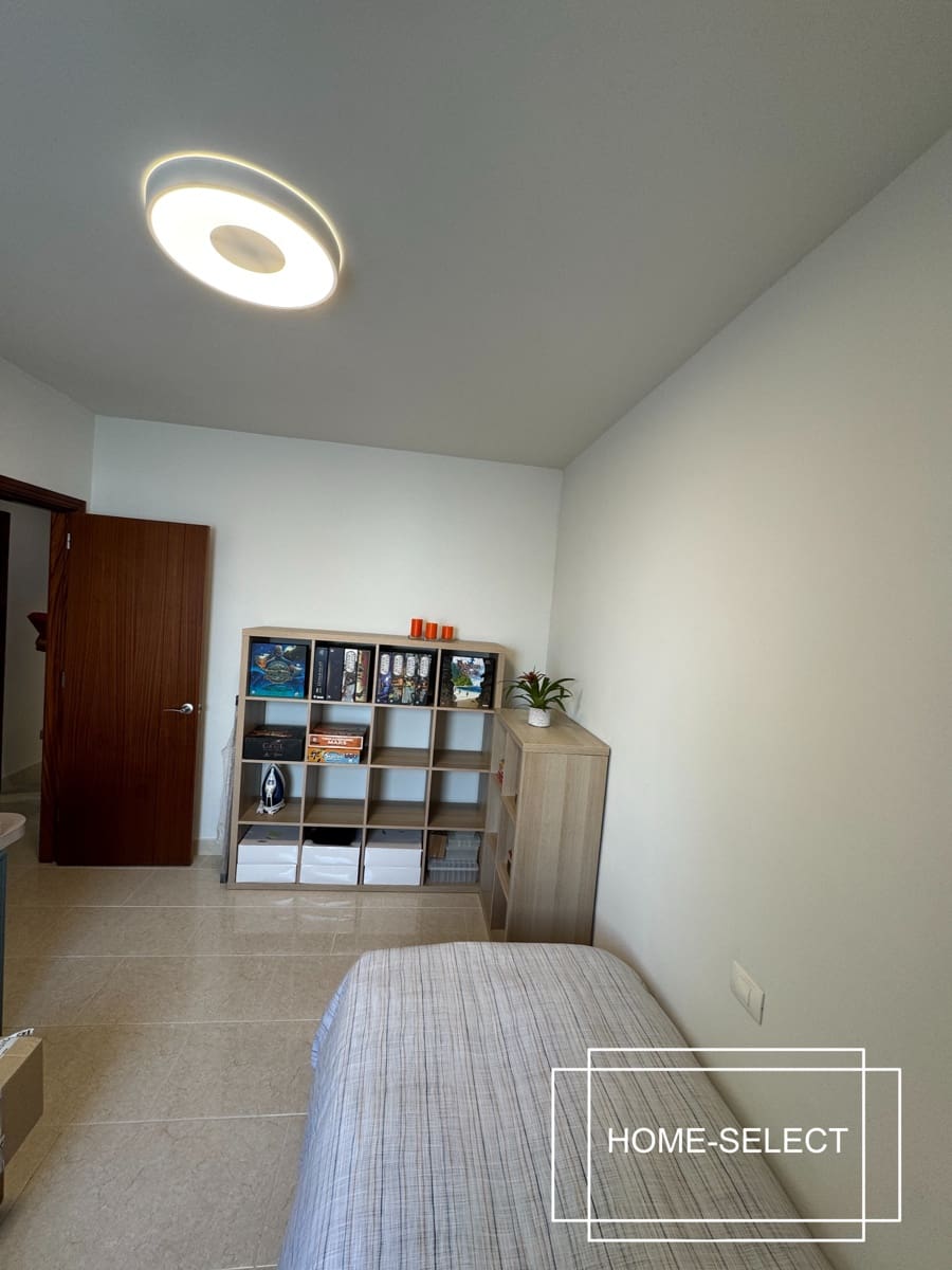 3 bedroom Flat for sale in Las Palmas de Gran Canaria with garage - € 355,000 (Ref: 9448525)