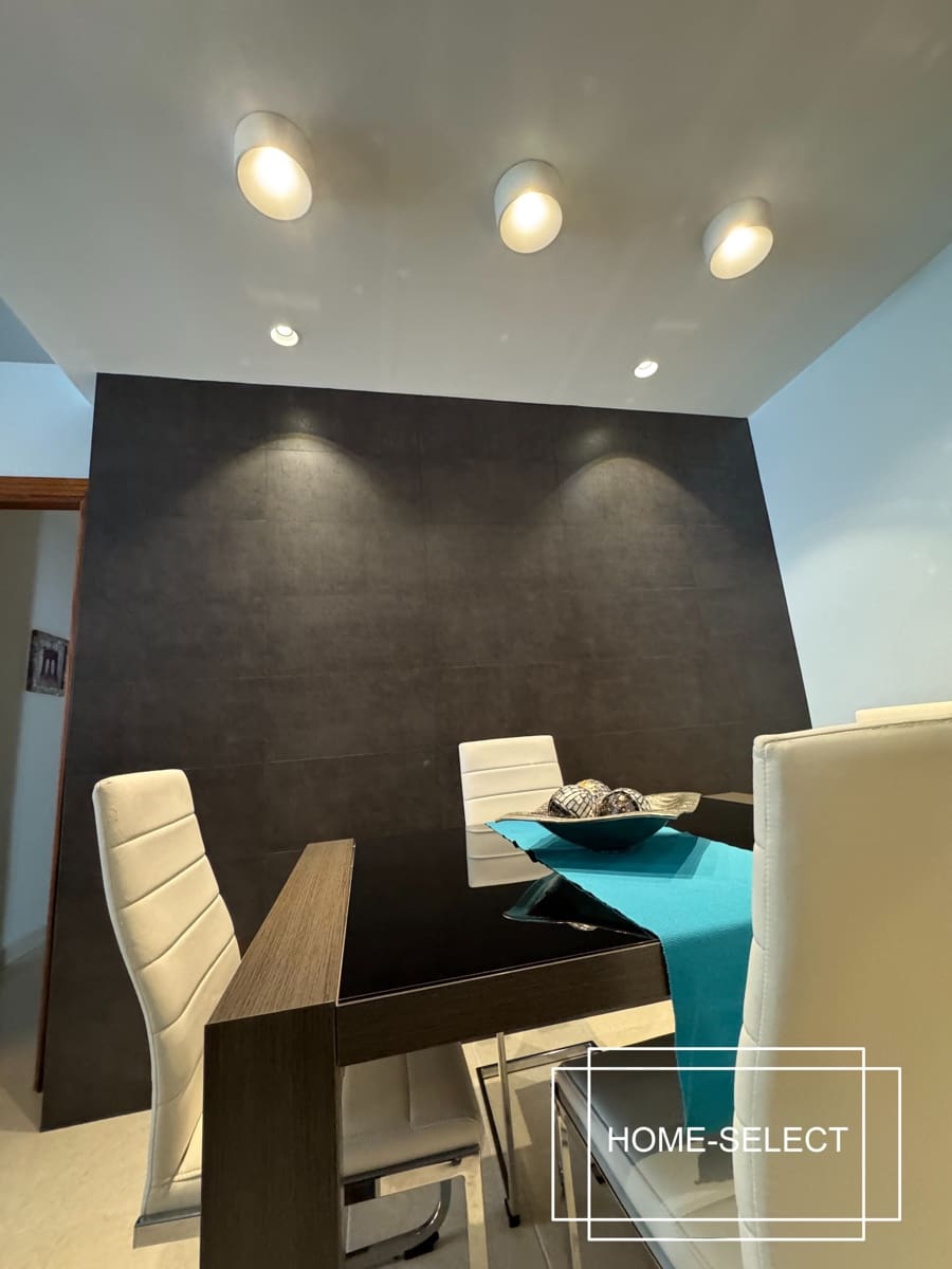 3 bedroom Flat for sale in Las Palmas de Gran Canaria with garage - € 355,000 (Ref: 9448525)