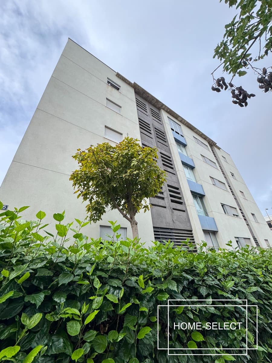 3 bedroom Flat for sale in Las Palmas de Gran Canaria with garage - € 355,000 (Ref: 9448525)